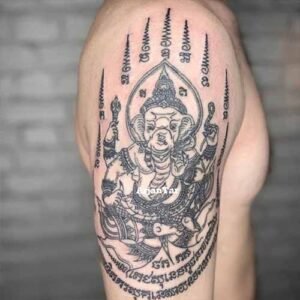 Sak Yant tattoo Bangkok Ajarn Ta